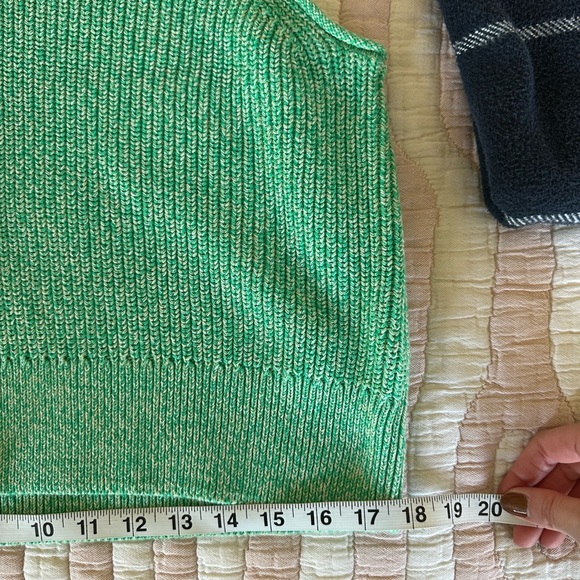 COS Green V-Neck Sweater Vest - Picture 7 of 8